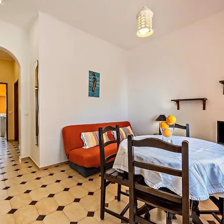 Апартаменты Cabo De -1 Bedroom Сагреш